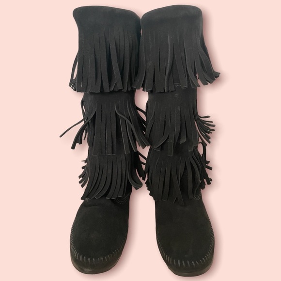 Minnetonka Fringe Moccasin Boots - Picture 1 of 12